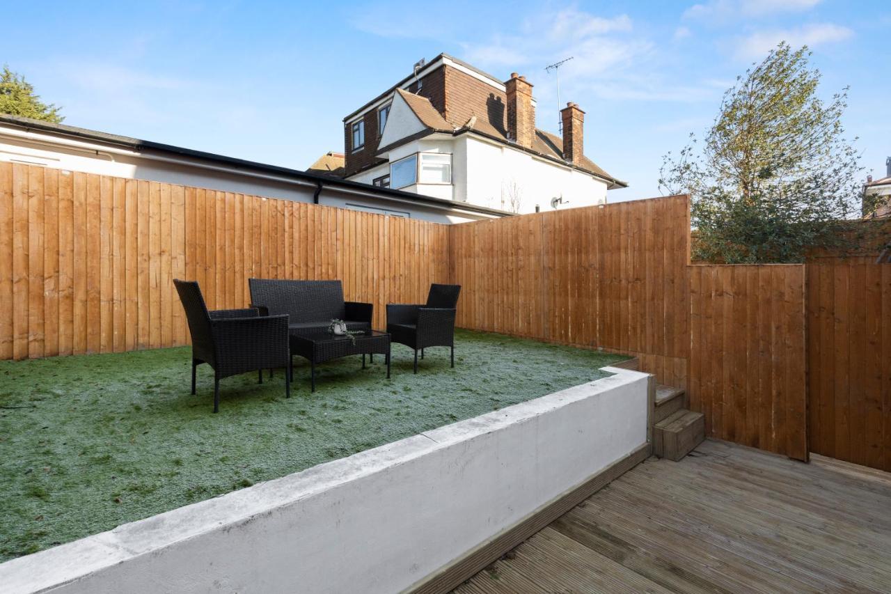 Apartamento Star London Vivian Avenue 3-Bed Oasis With Garden The Hyde Exterior foto